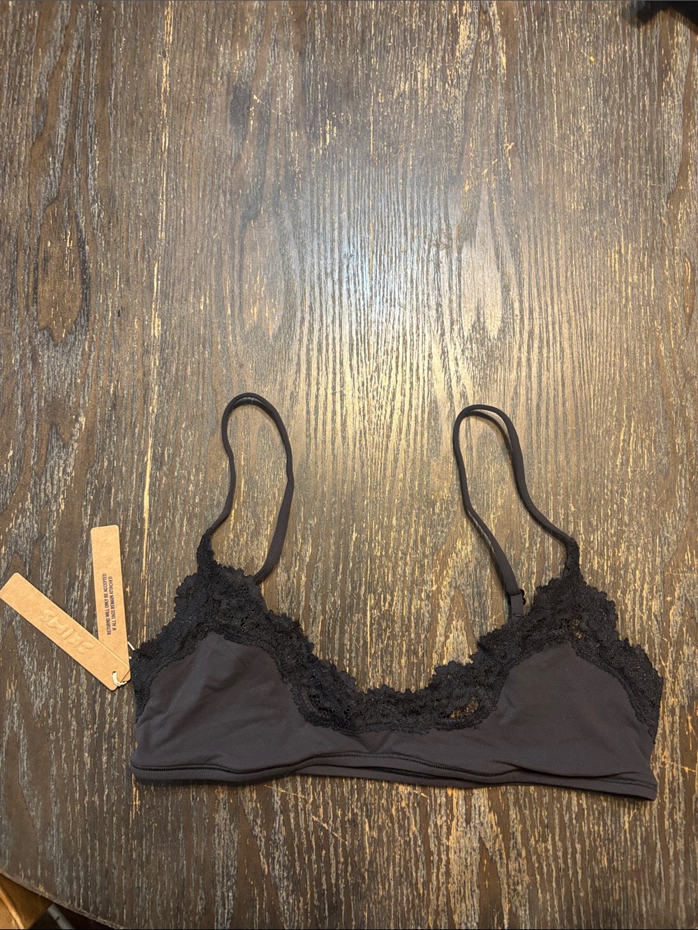 SKIMS Black Lace scoop small onyx NWT Bralette
